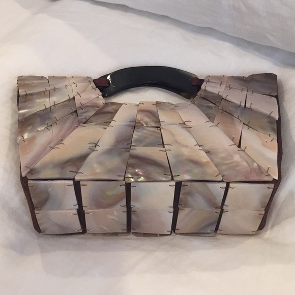 Shell Purse - Picture 3 of 4